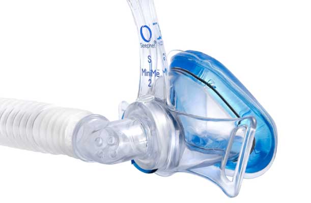 Pediatri uyku ve solunum maskesi